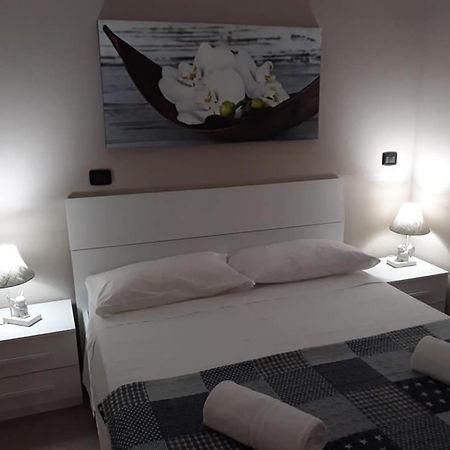 Hotel Ded 1 Parma Dış mekan fotoğraf